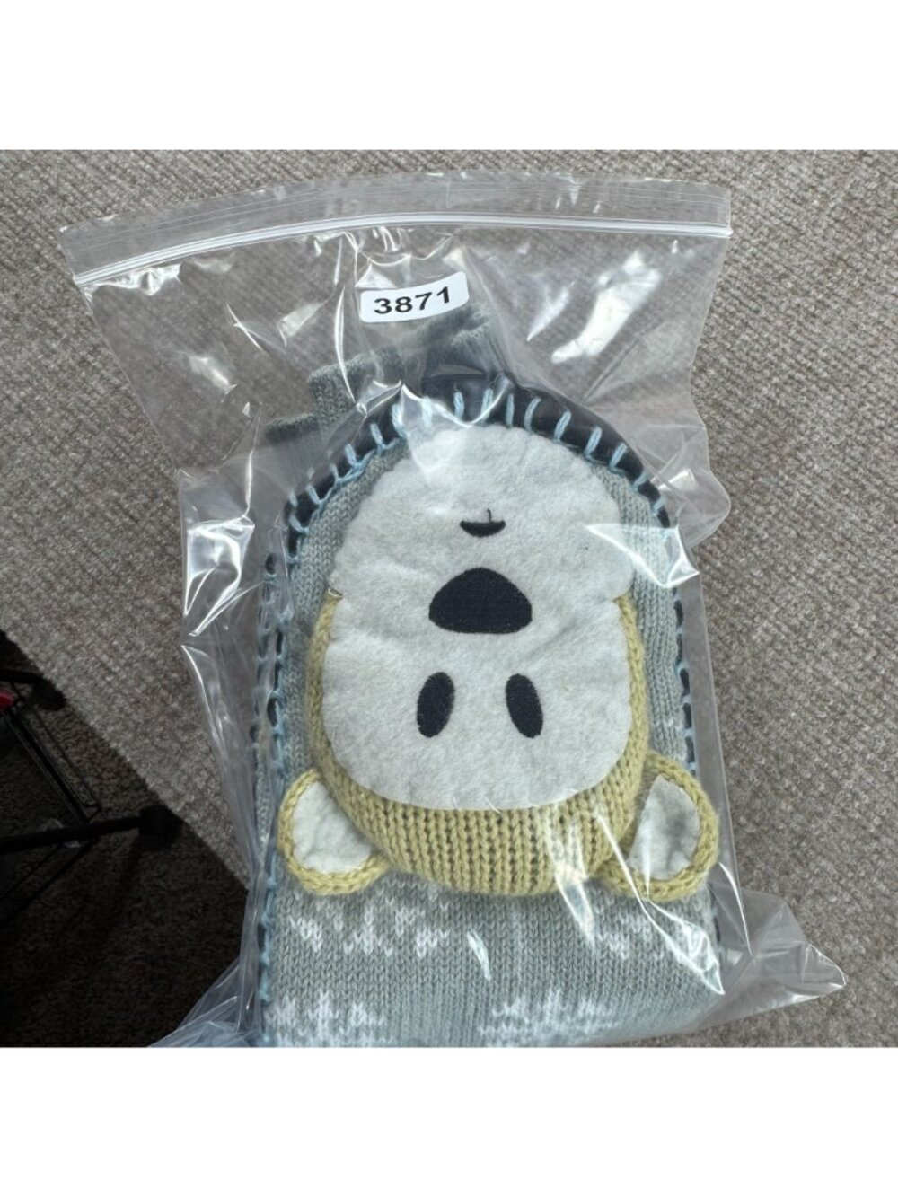 Vintage Y2K Polar Bear Slipper Socks Size S M Grey Snowflake Grip Sole Moccasins - Picture 8 of 8